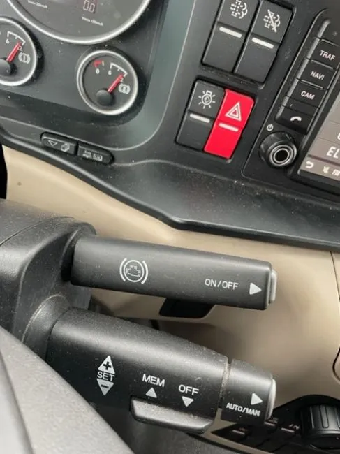 MAN TGL 12.220  Image 2